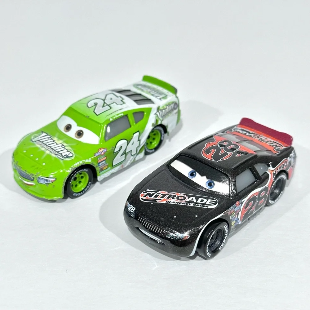 Disney Cars Brick Yardley #24 Vitoline, Aiken Axler #28 Nitroade Die-cast